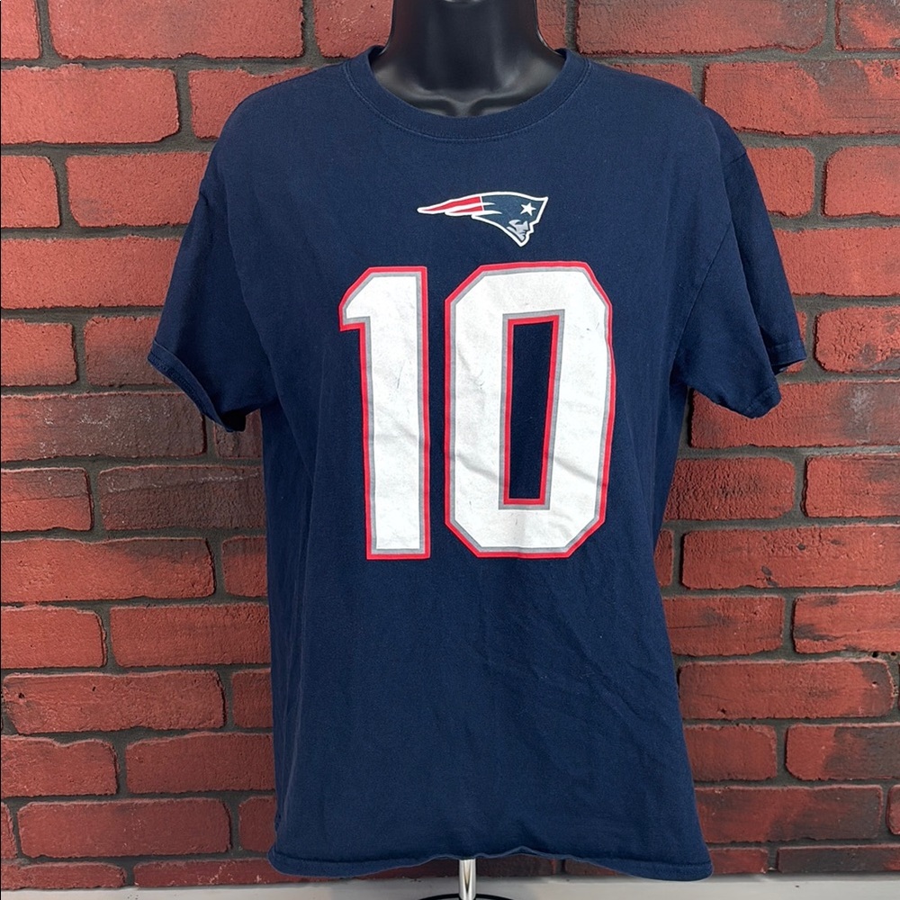 NFL Shirt‎ Womans Medium Patriots Mac Jones